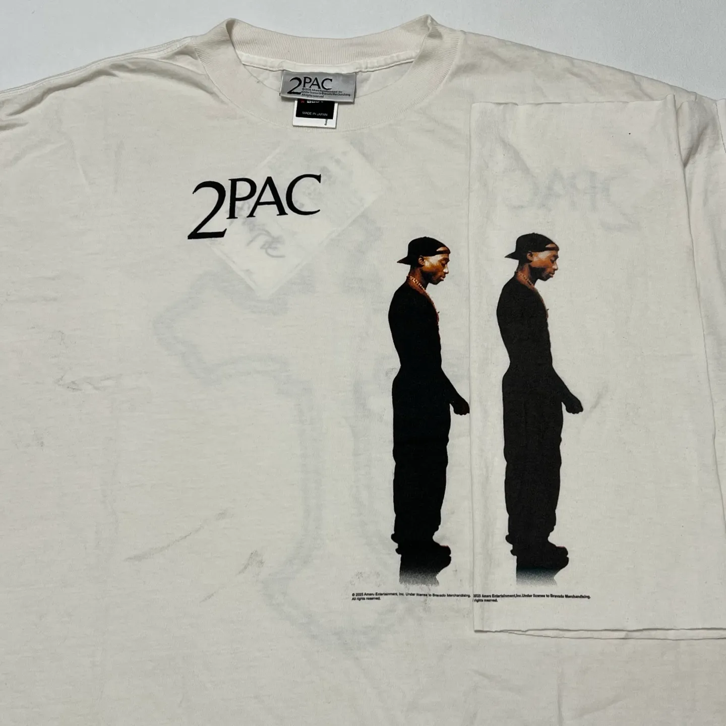 Printing and patterning SAINT Mxxxxxx × PAC 2PC_SS TEE/2PAC/WHT 2PAC co-branded 2PAC rapper TEE off-white S-XL This season's hottest and most important co-branded series is undoubtedly the 2PAC co-branded. The eternal god in the rap industry. 2PAC fans must invest in it. Accessories are in full range. 2PAC co-branded main label/co-branded wash label/SAINT black main label/little angel anti-counterfeiting label
